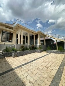 House for sale in Kibagabaga