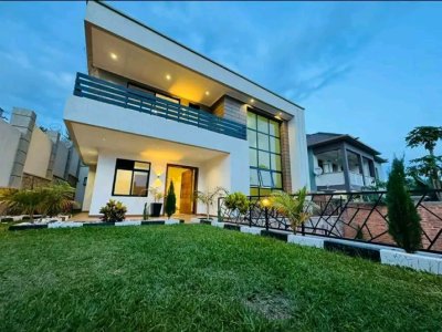 House for sale in Rebero