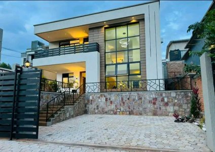 House for sale in Rebero