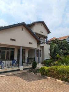 House for sale in Gacuriro