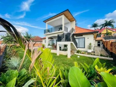 House for rent in Rebero