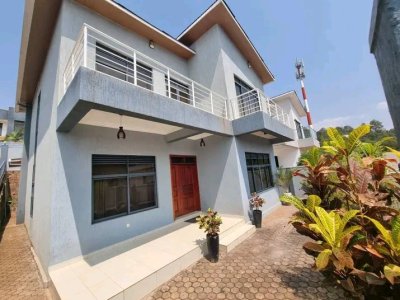 House for rent in Rebero