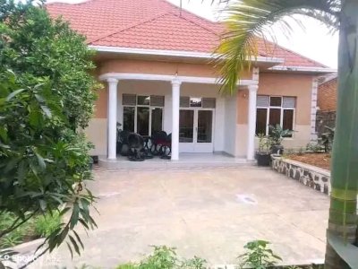House for rent in Remera