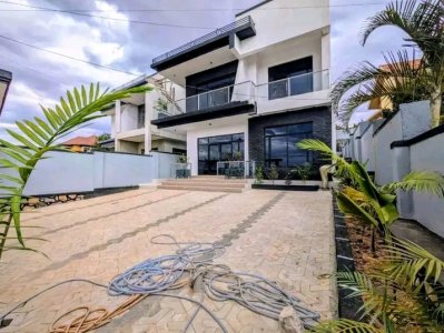 House for rent in Rebero